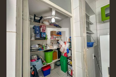 Apartamento à venda com 251m², 4 quartos e 1 vagaÁrea de Serviço