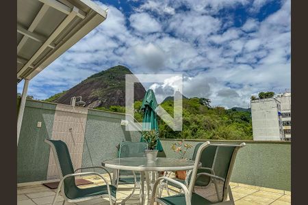 Apartamento à venda com 251m², 4 quartos e 1 vagaChurrasqueira