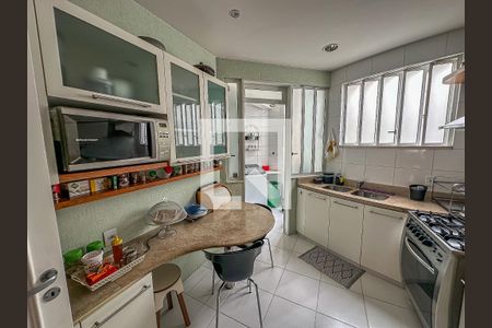 Apartamento à venda com 251m², 4 quartos e 1 vagaCozinha