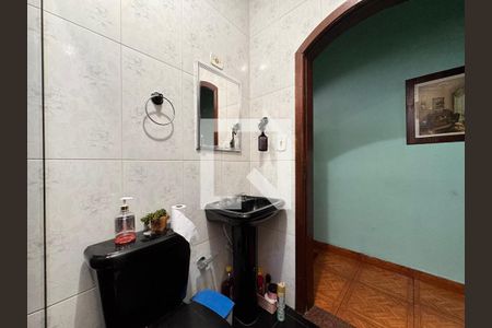 Casa à venda com 200m², 3 quartos e 1 vagaBanheiro 1 