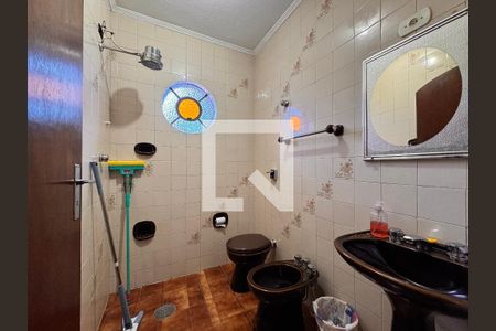 Casa à venda com 200m², 3 quartos e 1 vagaBanheiro 2