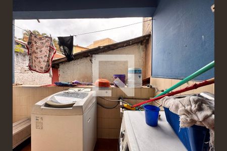 Casa à venda com 200m², 3 quartos e 1 vagaLavanderia