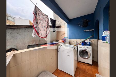 Casa à venda com 200m², 3 quartos e 1 vagaLavanderia