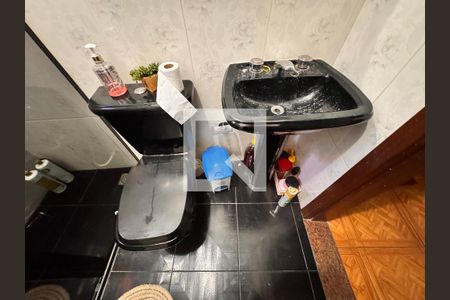 Casa à venda com 200m², 3 quartos e 1 vagaBanheiro 1 