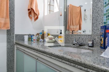 Apartamento à venda com 325m², 3 quartos e 3 vagas Apartamento à venda com 325m², 3 quartos e 3 vagasBanheiro Social