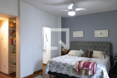Apartamento à venda com 325m², 3 quartos e 3 vagas Apartamento à venda com 325m², 3 quartos e 3 vagasSuíte 2