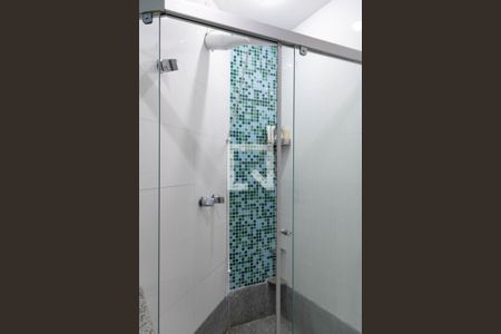 Apartamento à venda com 325m², 3 quartos e 3 vagas Apartamento à venda com 325m², 3 quartos e 3 vagasBanheiro Social