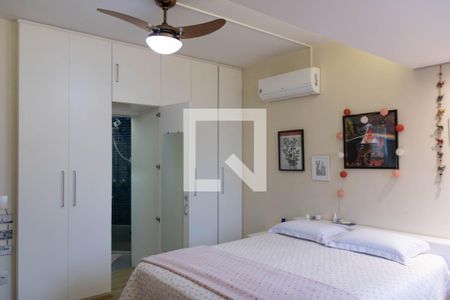 Apartamento à venda com 325m², 3 quartos e 3 vagas Apartamento à venda com 325m², 3 quartos e 3 vagasSuíte 1