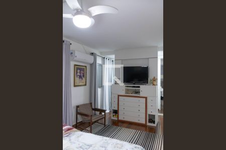 Apartamento à venda com 325m², 3 quartos e 3 vagas Apartamento à venda com 325m², 3 quartos e 3 vagasSuíte 2