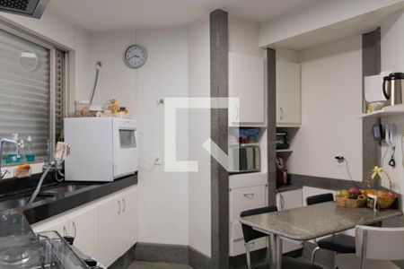 Apartamento à venda com 325m², 3 quartos e 3 vagas Apartamento à venda com 325m², 3 quartos e 3 vagasCozinha