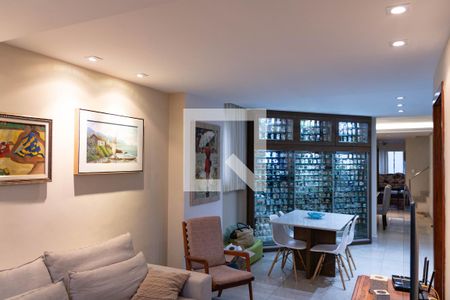 Apartamento à venda com 325m², 3 quartos e 3 vagas Apartamento à venda com 325m², 3 quartos e 3 vagasSala 2