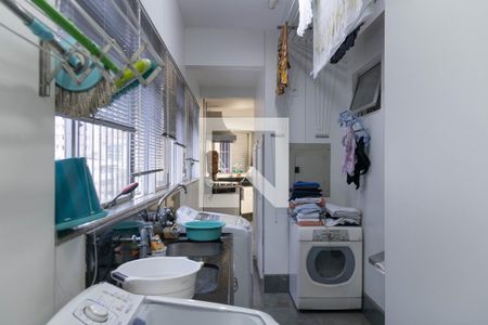 Apartamento à venda com 325m², 3 quartos e 3 vagas Apartamento à venda com 325m², 3 quartos e 3 vagasÁrea de Serviço