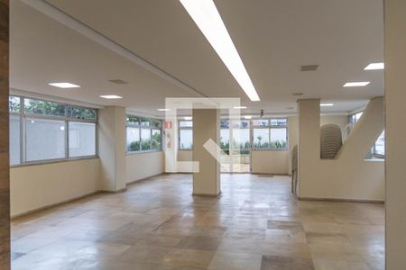 Apartamento à venda com 325m², 3 quartos e 3 vagas Apartamento à venda com 325m², 3 quartos e 3 vagasÁrea comum - Salão de festas