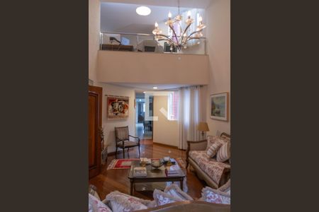 Apartamento à venda com 325m², 3 quartos e 3 vagas Apartamento à venda com 325m², 3 quartos e 3 vagasSala 1