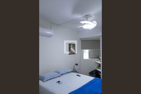 Apartamento à venda com 325m², 3 quartos e 3 vagas Apartamento à venda com 325m², 3 quartos e 3 vagasQuarto 1