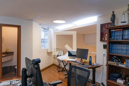 Apartamento à venda com 325m², 3 quartos e 3 vagas Apartamento à venda com 325m², 3 quartos e 3 vagasSala 3