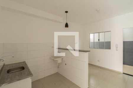 Sala e Cozinha de apartamento para alugar com 1 quarto, 27m² em Parque Cisper, São Paulo