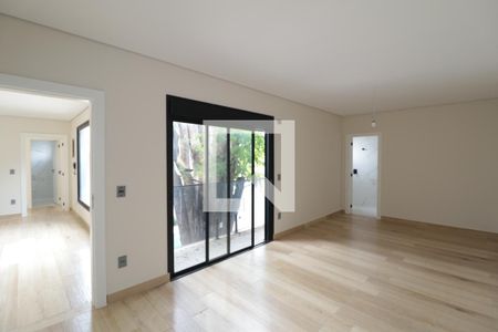 Casa de condomínio à venda com 285m², 4 quartos e 3 vagasSuíte 4