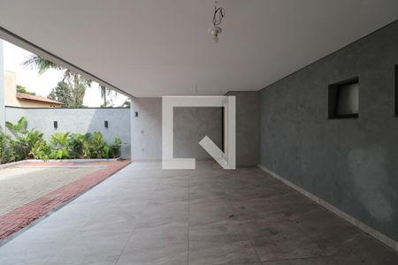 Casa de condomínio à venda com 285m², 4 quartos e 3 vagasGaragem