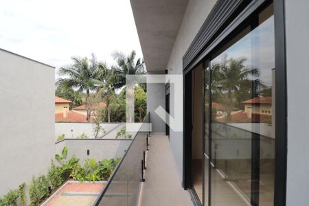 Casa de condomínio à venda com 285m², 4 quartos e 3 vagasVaranda Suíte 1