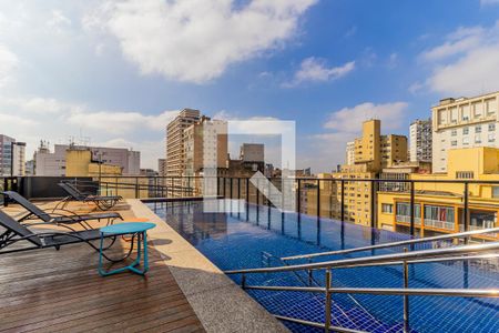 Studio à venda com 28m², 1 quarto e sem vagaPiscina