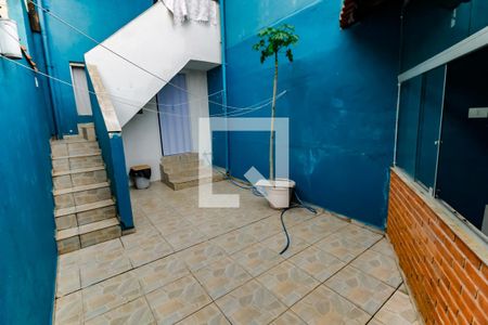 Casa à venda com 170m², 3 quartos e 1 vaga Casa à venda com 170m², 3 quartos e 1 vagaQuintal