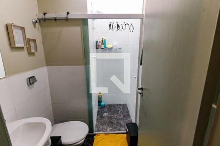 Casa à venda com 170m², 3 quartos e 1 vaga Casa à venda com 170m², 3 quartos e 1 vagaBanheiro