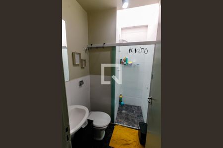 Casa à venda com 170m², 3 quartos e 1 vaga Casa à venda com 170m², 3 quartos e 1 vagaBanheiro