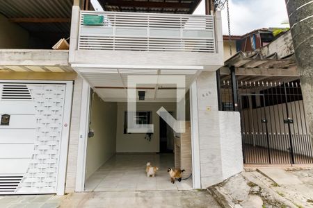 Casa à venda com 170m², 3 quartos e 1 vaga Casa à venda com 170m², 3 quartos e 1 vagaGaragem