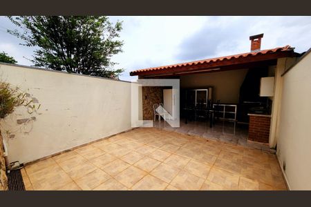 Casa à venda com 250m², 3 quartos e 4 vagasQuintal