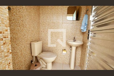 Casa à venda com 250m², 3 quartos e 4 vagasBanheiro Externo