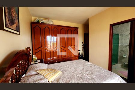 Casa à venda com 250m², 3 quartos e 4 vagasQuarto 2 - Suíte