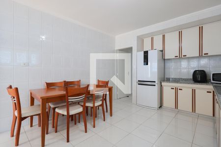 Casa à venda com 164m², 3 quartos e 3 vagasCozinha