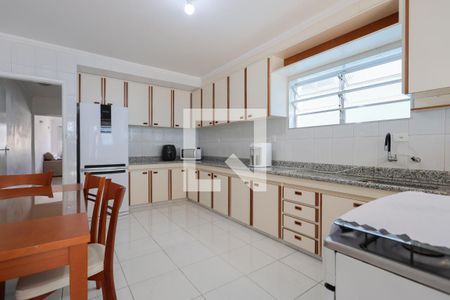 Casa à venda com 164m², 3 quartos e 3 vagasCozinha