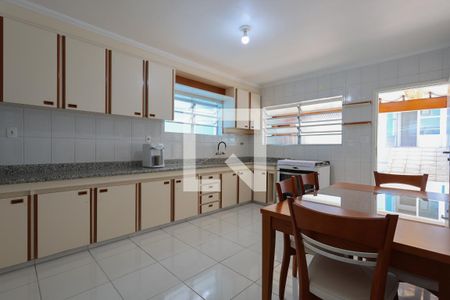 Casa à venda com 164m², 3 quartos e 3 vagasCozinha