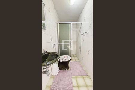 Casa à venda com 167m², 3 quartos e 2 vagasÁrea de Serviço - Banheiro