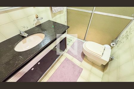 Casa à venda com 167m², 3 quartos e 2 vagasBanheiro da Suíte