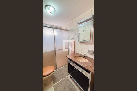 Casa à venda com 167m², 3 quartos e 2 vagasBanheiro