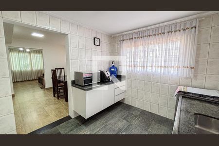 Casa à venda com 167m², 3 quartos e 2 vagasCozinha