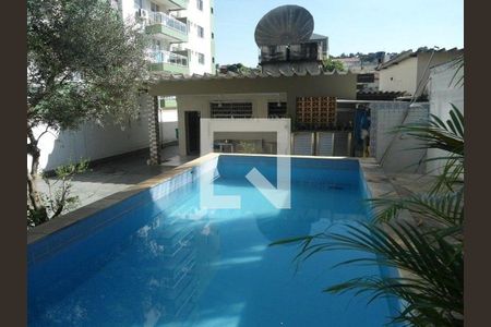 Casa à venda com 347m², 3 quartos e 4 vagas