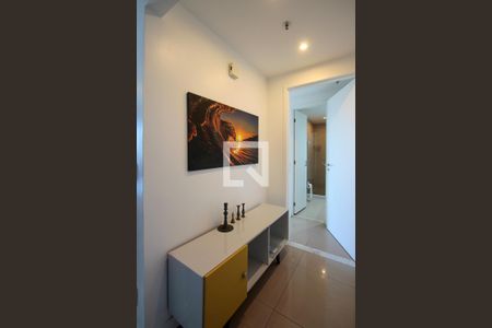 Corredor de apartamento à venda com 2 quartos, 90m² em Barra da Tijuca, Rio de Janeiro