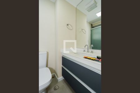 Apartamento à venda com 94m², 3 quartos e 2 vagas Apartamento à venda com 94m², 3 quartos e 2 vagasBanheiro