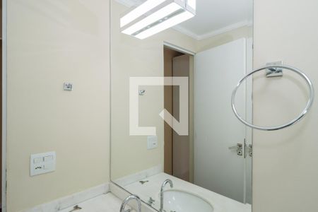 Apartamento à venda com 94m², 3 quartos e 2 vagas Apartamento à venda com 94m², 3 quartos e 2 vagasBanheiro da Suíte