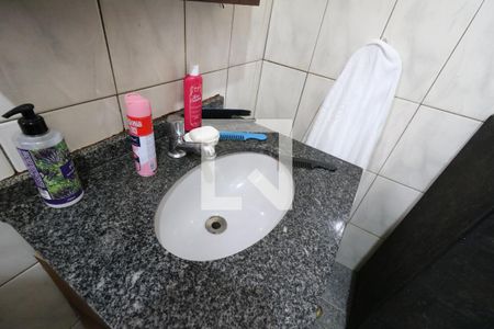 Casa à venda com 109m², 3 quartos e 3 vagasBanheiro da Suíte - Pia