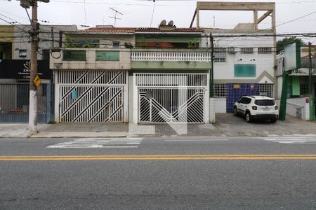 Casa à venda com 109m², 3 quartos e 3 vagasFachada