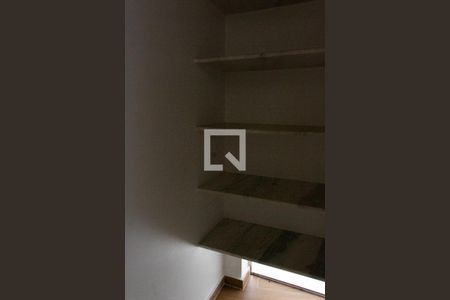 Casa de condomínio para alugar com 402m², 4 quartos e 3 vagasDISPENSA