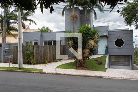 Casa de condomínio para alugar com 402m², 4 quartos e 3 vagasFACHADA