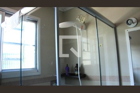 Casa à venda com 300m², 4 quartos e 2 vagasBanheiro 2