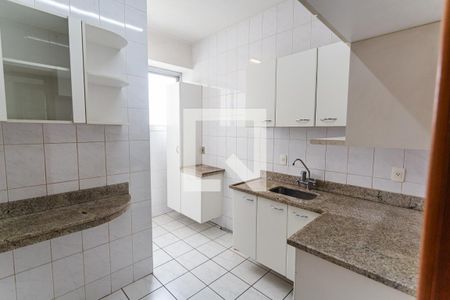 Cozinha de apartamento para alugar com 2 quartos, 62m² em Funcionários, Belo Horizonte