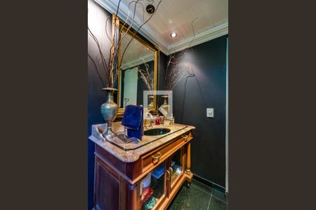 Casa para alugar com 600m², 5 quartos e 6 vagasLavabo